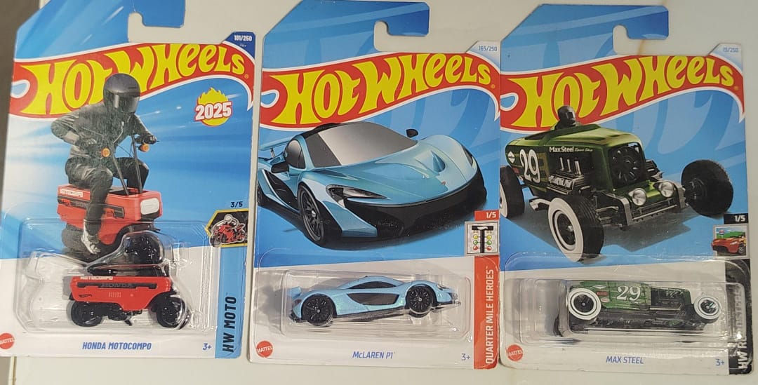SOLD - MCLAREN P1 BLUE COMBO.