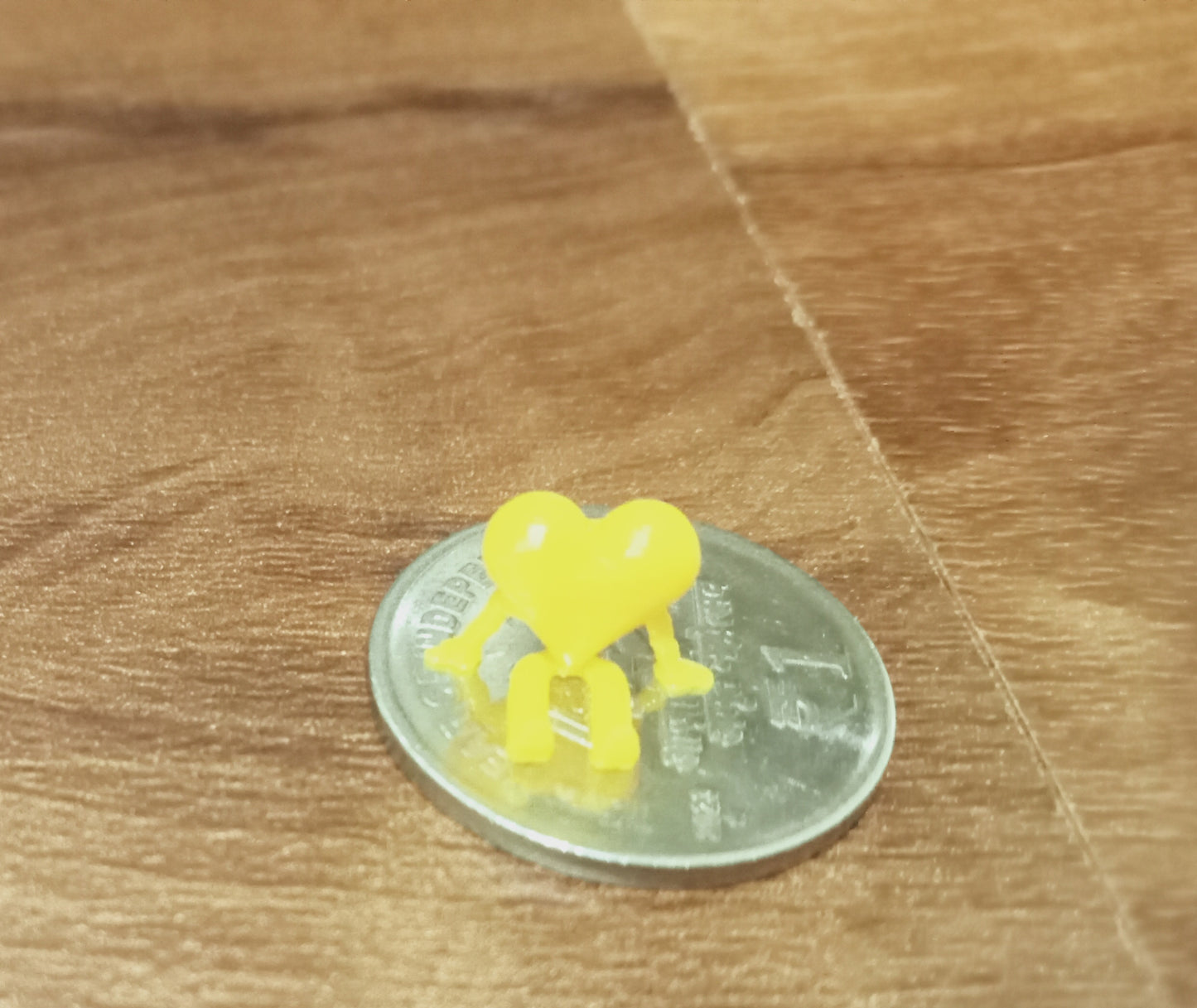 Mini heart figurine