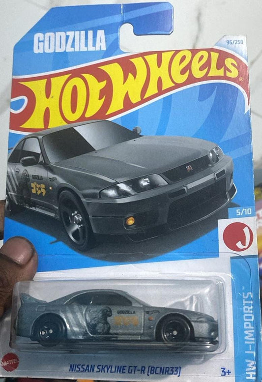 Godzilla Nissan Skyline GT-R(BCNR33)