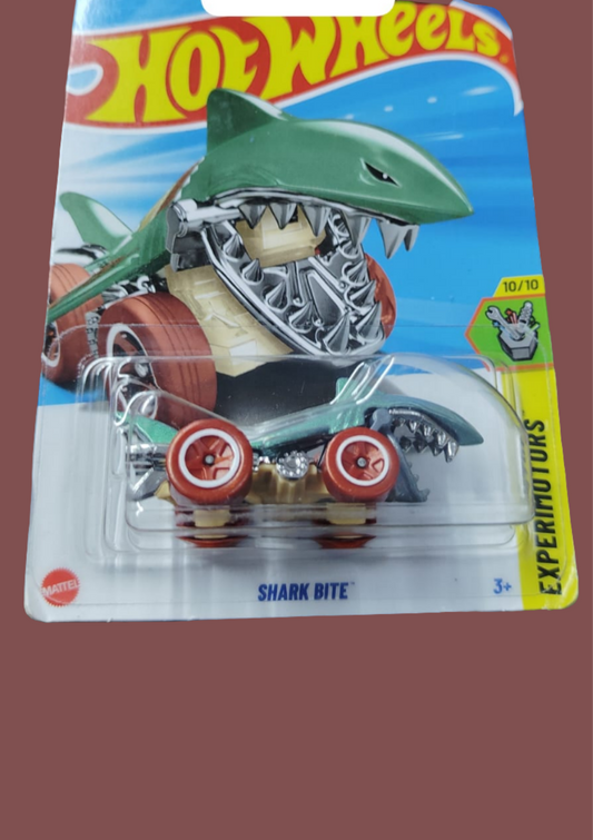 Treasure hunt car Shark