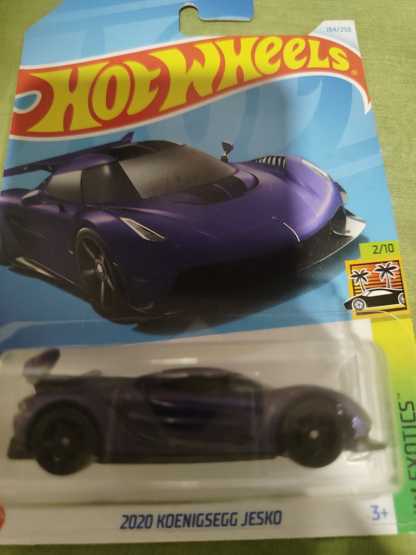 2020 Koenigsegg Jesko purple