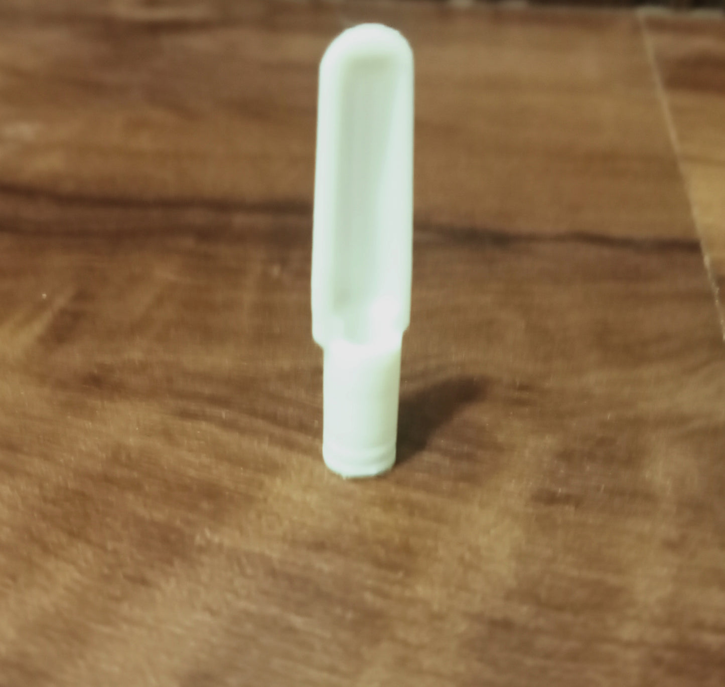 Small pet syringe tip