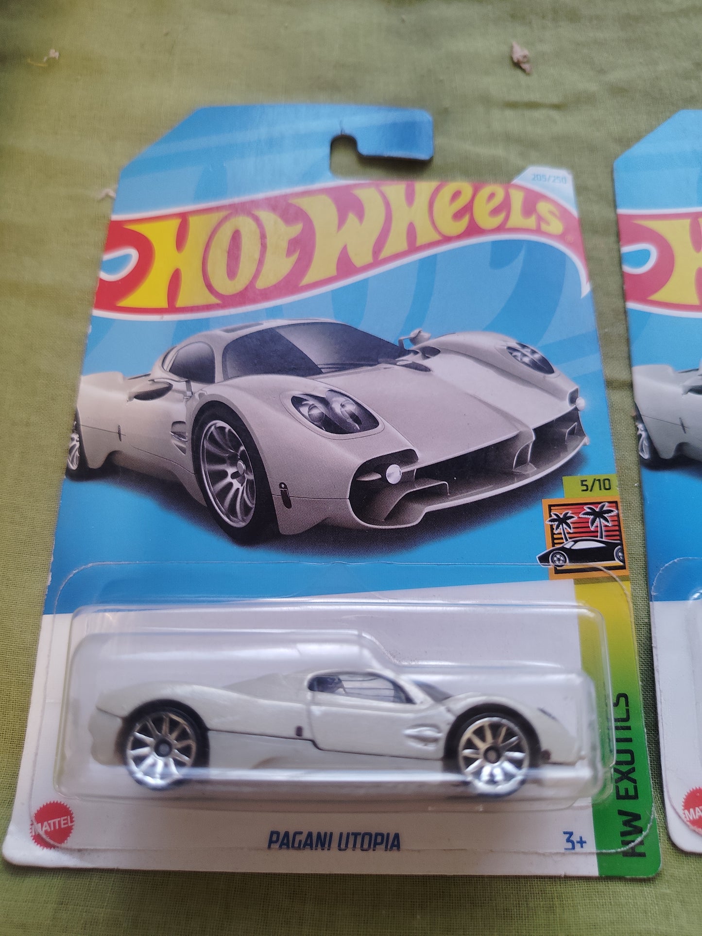 PAGANI UTOPIA WHITE