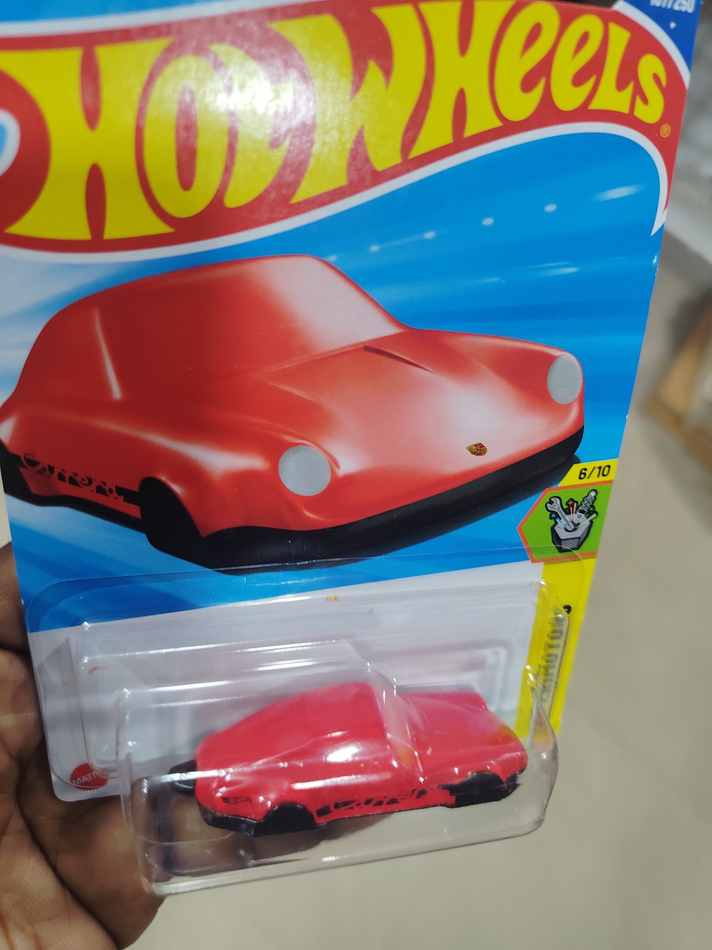 Porsche 911 Carrera clip Red