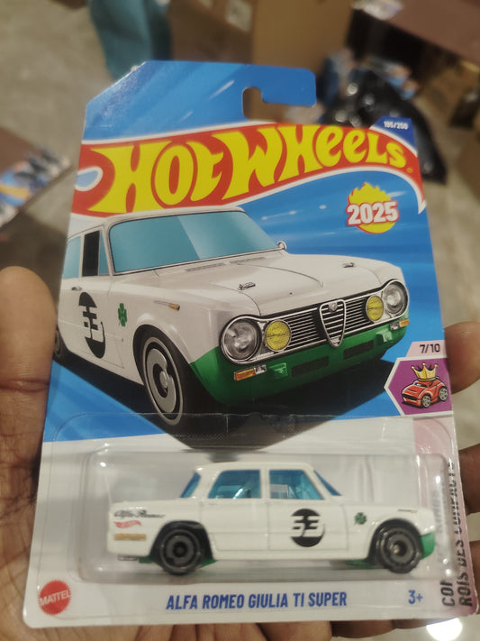 ALFA ROMEO GIULIA TI SUPER WHITE