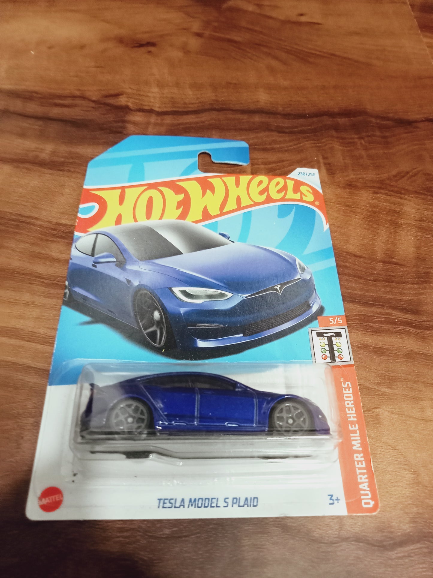 Tesla model S plaid