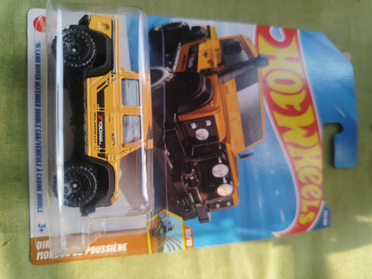 15 LAND ROVER DEFENDER DOUBLE CAB - orange