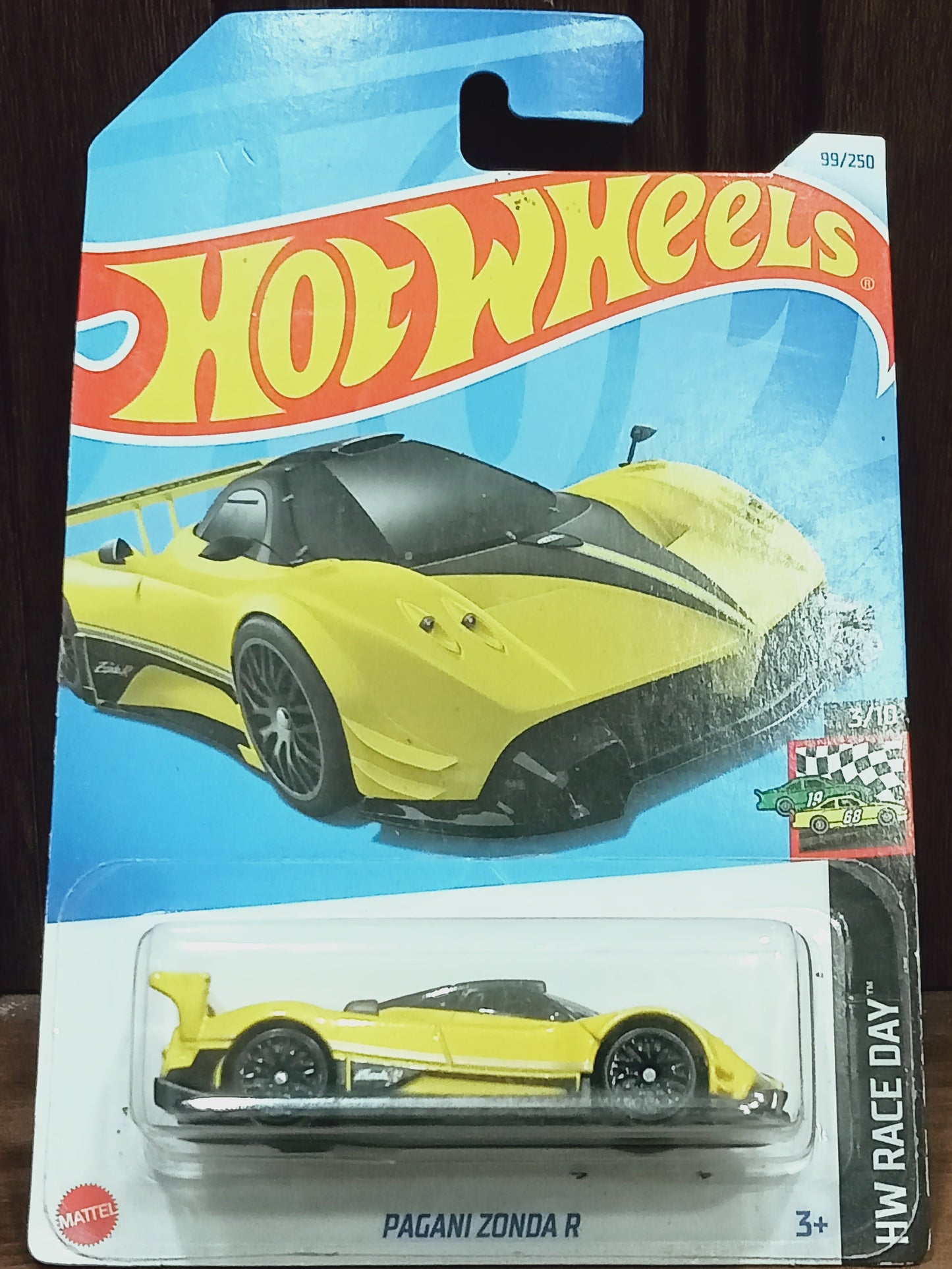Pagani Zonda R Yellow