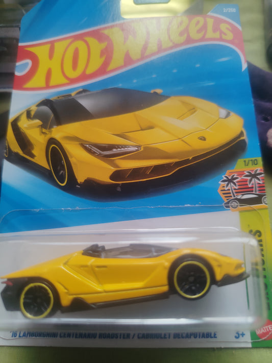 '16 LAMBORGHINI CENTENARIO ROADSTER YELLOW
