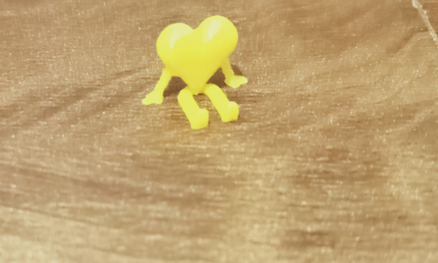 Mini heart figurine